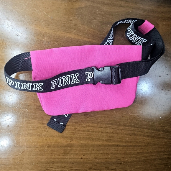 NWOT Victoria's Secret Pink Fanny Pack - Picture 3 of 3